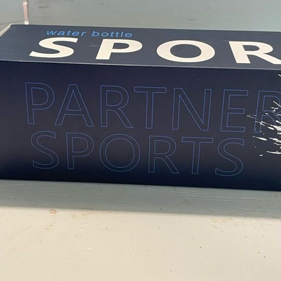 NWT Partner Sports Pro Cycler 15k 5k 1k 34 ounce green sports bottle in box - Picture 3 of 9